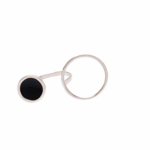 handmade_silver_ring_with_enamel